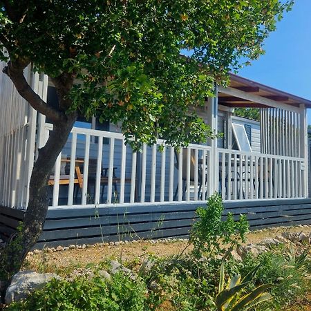 Mobile Home Relax Klenovica Exterior photo